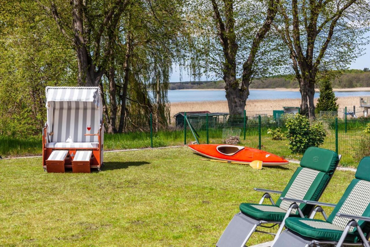 Seeblick Warin Esterno foto